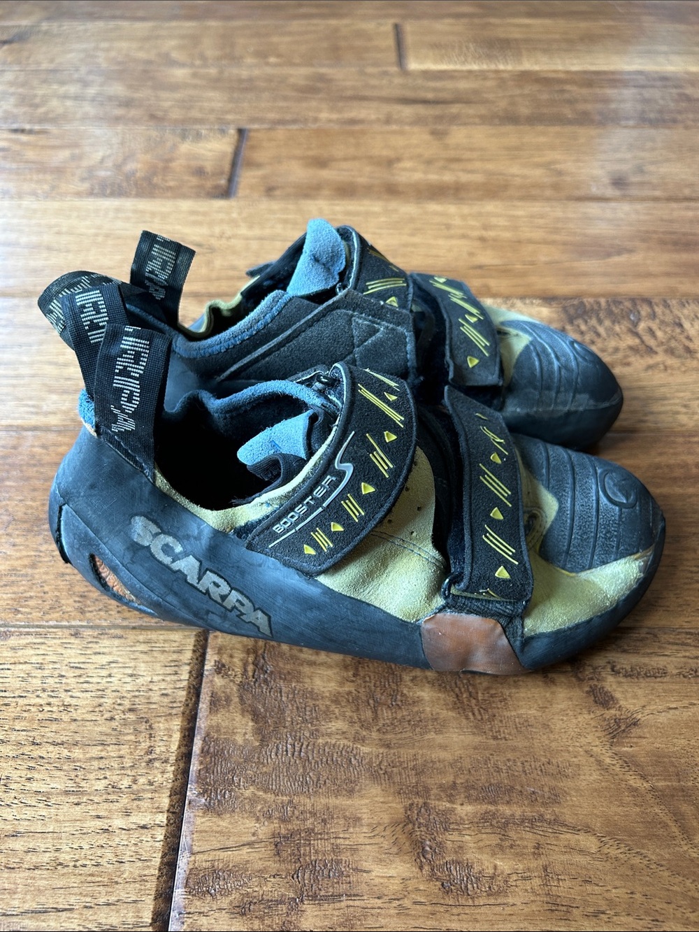 Scarpa Booster Rock Climbing Shoes Size 39.5 Mens 7 / Womens 8
